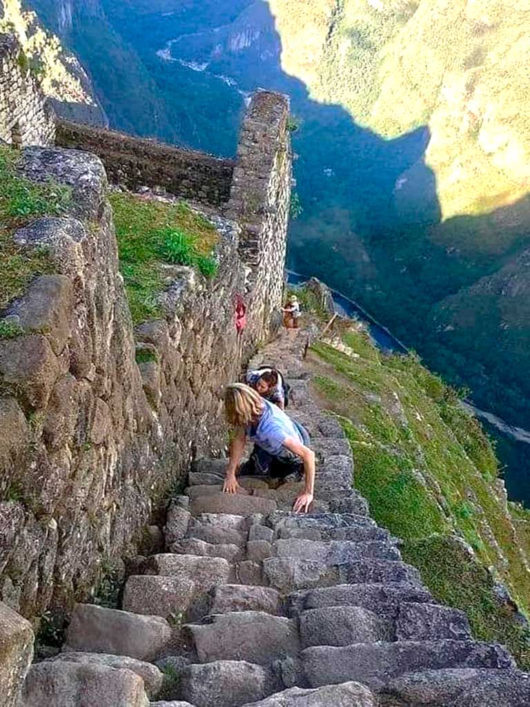 Machupicchu + Huayna Picchu Full Day Tour